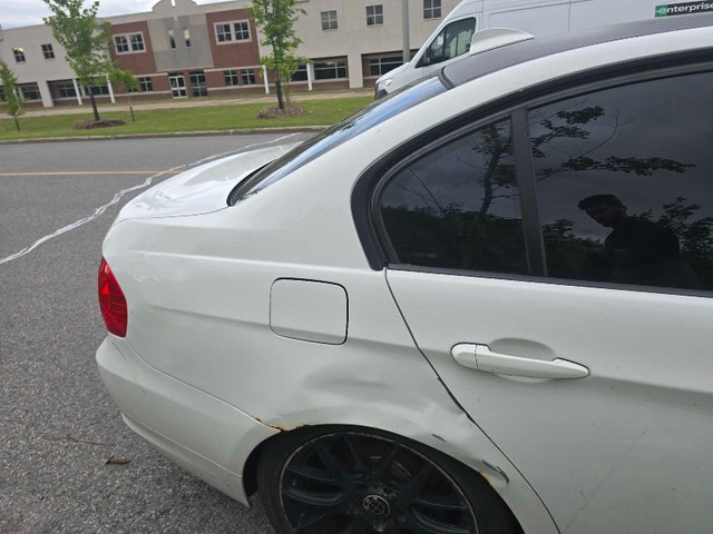 BMW 323i 2009 — photo 5