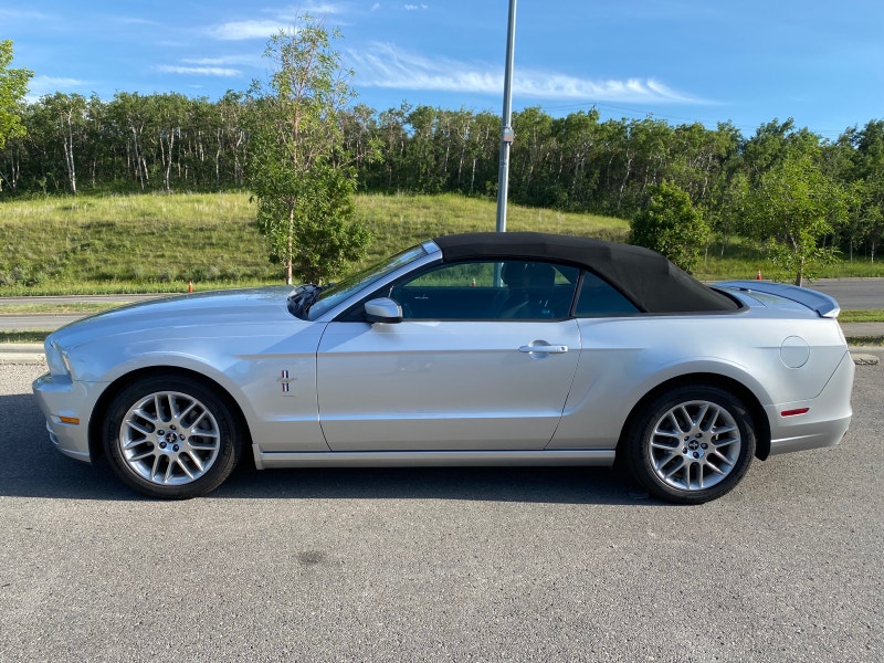 2014 Convertible Mustang Premium Cars & Trucks Calgary Kijiji