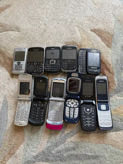 Vintage Phones  – BlackBerry Motorola Nokia Samsung LG, View more