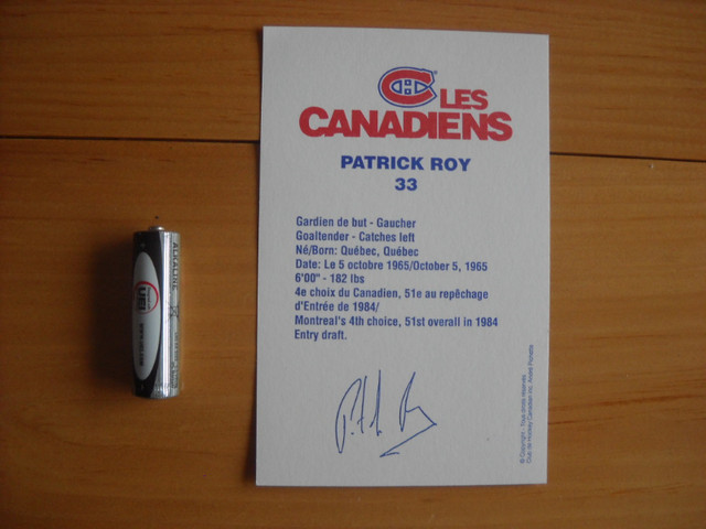 Carte de hockey grand format de Patrick Roy (rare) dans Art et objets de collection  à Saguenay - Image 2