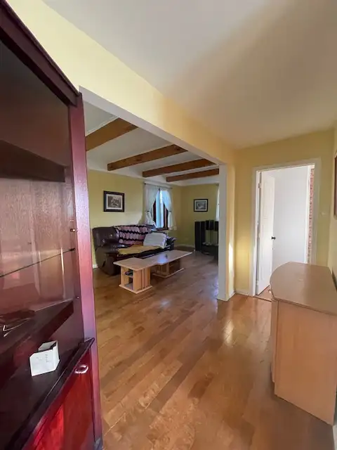 Detach3-Bed Cottage –Private Yard, ACs, Near Dix30REM July-1st in Quebec in Canada - Image 20