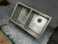 STAINLESS STEEL SINK 