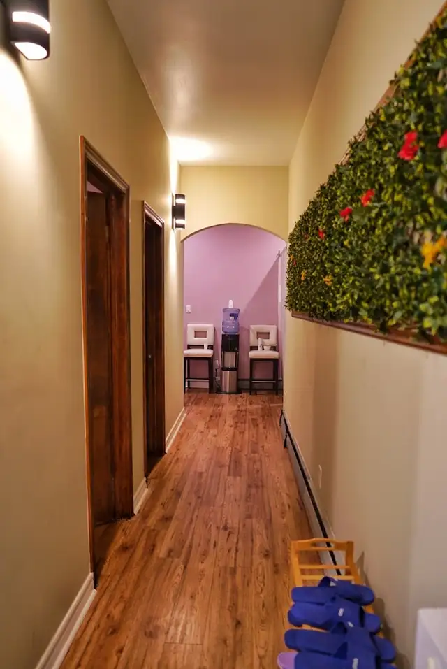 Spring Massage Promotion! (Ottawa Downtown)63008305364483123