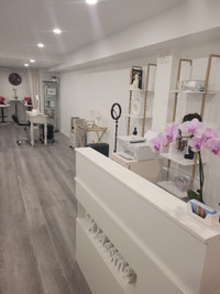 Spa room/nail station for rent