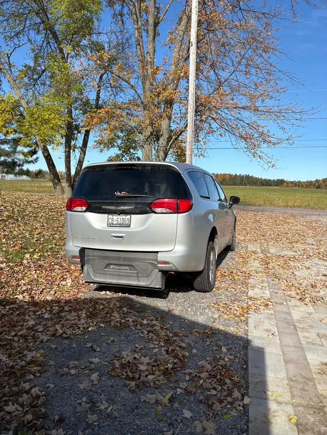 wheelchair accessible van 598246598168422405