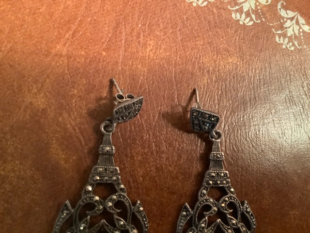 Gorgeous Vtg Sterling Silver Amethyst & Marcasite Drop Earrings in Jewellery & Watches in Belleville - Image 4