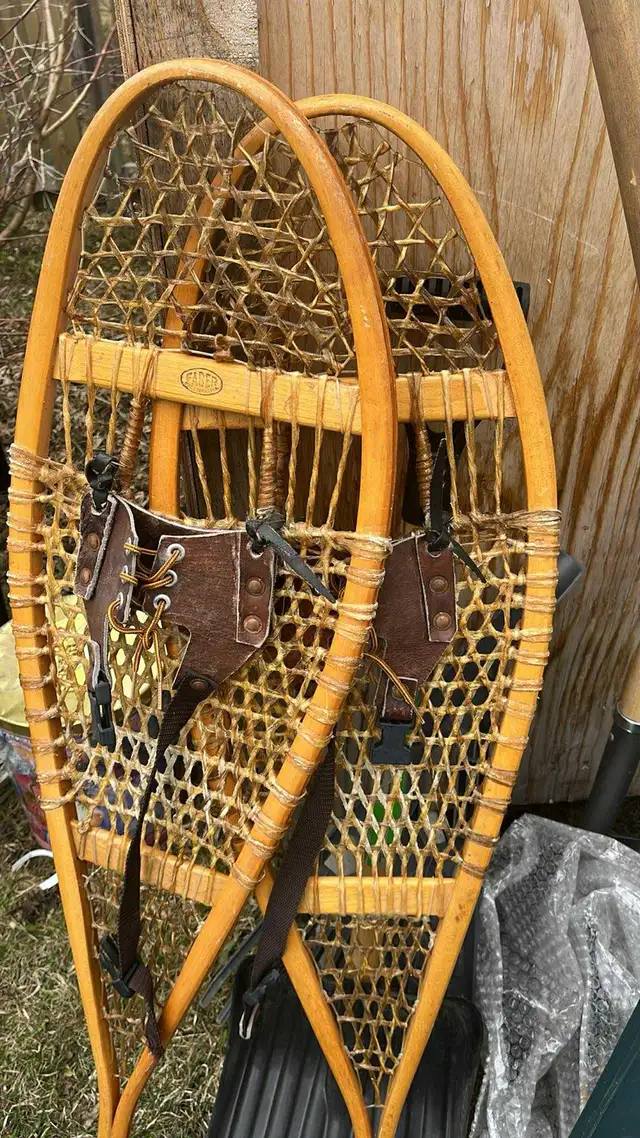 Raquettes de randonnée  in Fishing, Camping & Outdoors in Québec City - Image 2