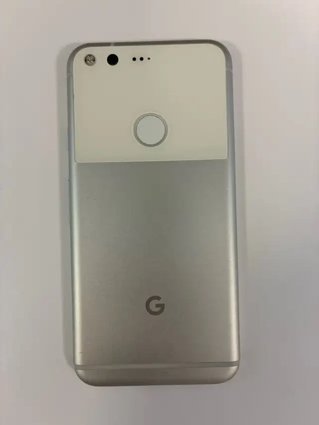 Google Pixel Smartphone556568077088870401