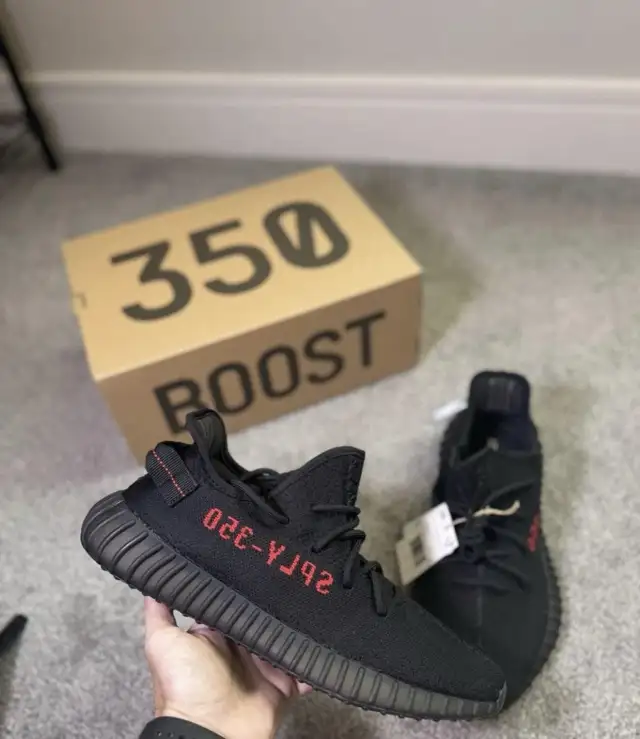 Yeezy Boost 350 V2 Bred in Men's Shoes in Mississauga / Peel Region - Image 2