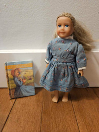 Minuture American Girl Kirsten 