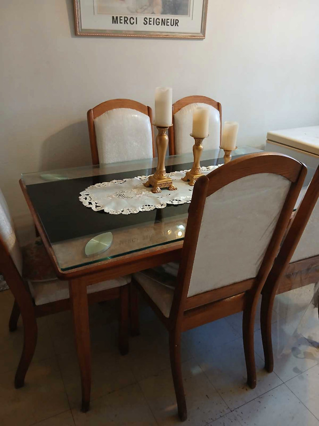 set de salle á manger dans Mobilier de salle à manger et cuisine  à Ville de Montréal - Image 2