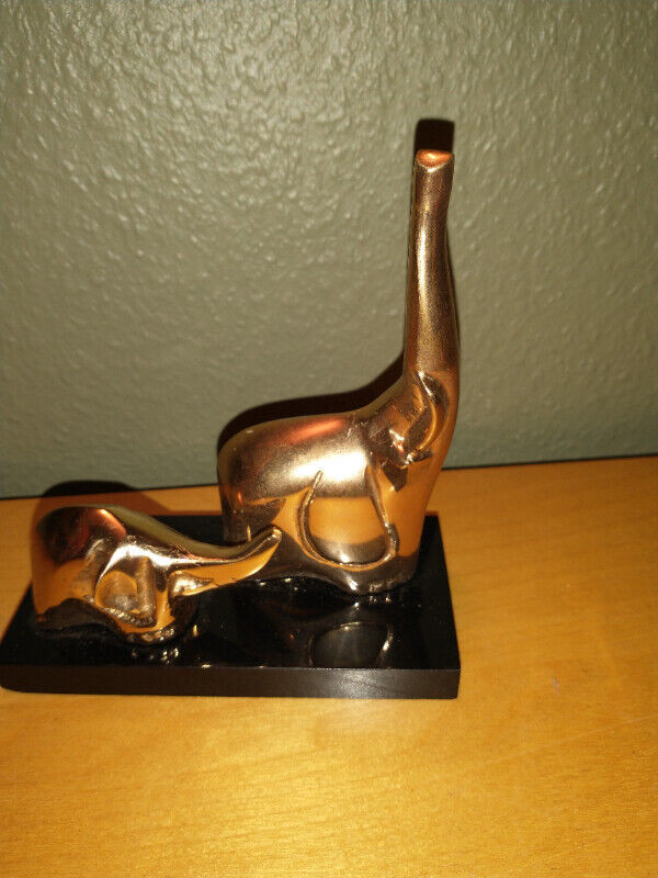 Set of 4 brass animals on black bases. in Arts & Collectibles in Oakville / Halton Region - Image 3