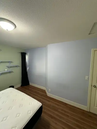One private bedroom (room only) for rent near Scott Road. Now Available from June 1, 2026 One 10-min...