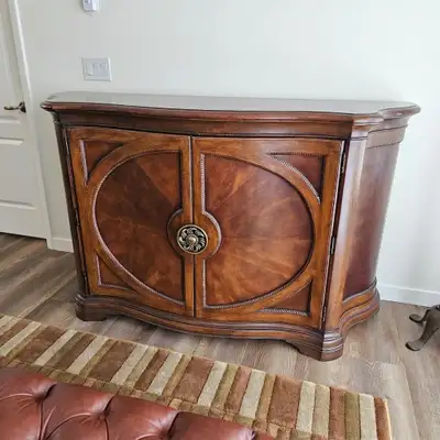 ⭐ Beautiful Mahogany Wood Buffet Cabinet Credenza - READ AD, View more