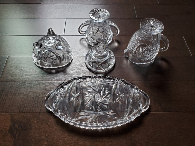 Vintage Crystal Pinwheel coffee set 5pcs used / ensemble café dans Autre  à Ouest de l’Île - Image 2