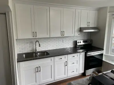 Cozy and bright room for rent- hAMILTON