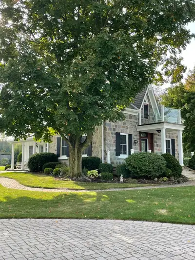 ❄️ Ski Season Rental – Quiet 2 Bedroom Home in Meaford ❄️, View more