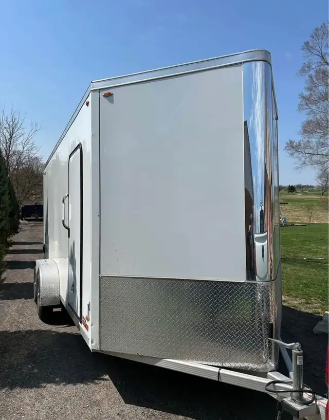 Legend Enclosed Trailer Rental in Cargo & Utility Trailers in Hamilton - Image 3