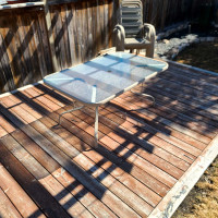Outdoor glass table and chairs 