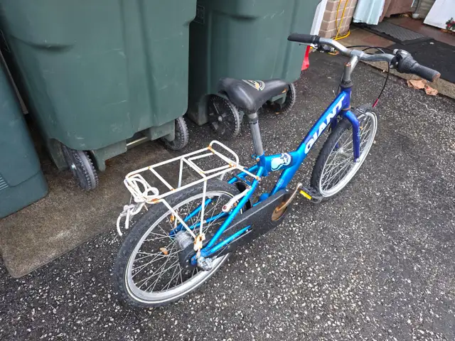 Giant Fixx Kids Single Speed Bicycle in Kids in Windsor Region - Image 11