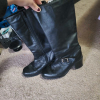 Women's Size 10 Leather Boots (Monarch Prestige)