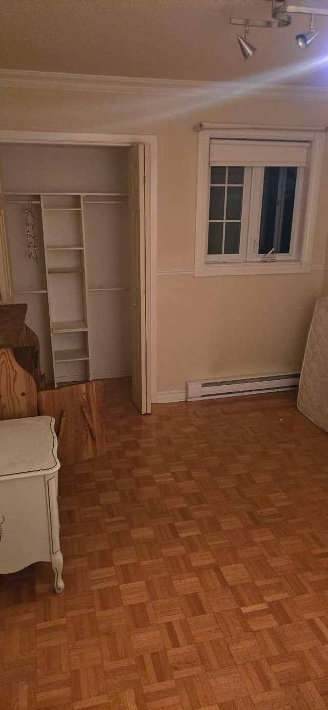 chambre a louer dans Chambres à louer et colocs  à Ville de Montréal