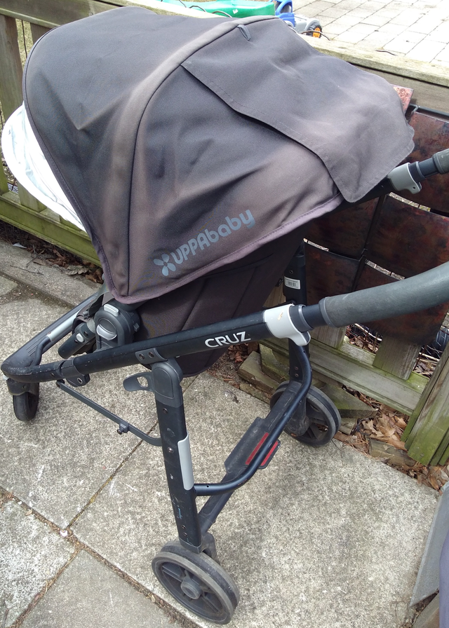 Uppababy Cruz Stroller in Strollers, Carriers & Car Seats in City of Toronto - Image 3