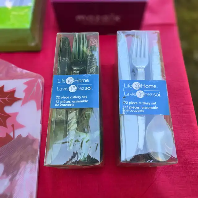 Holiday Package All Quality Disposable Serving Set431543468814520324