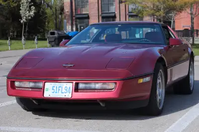1989 Corvette Coupe. Burgundy, inside and out. 137000 km. No Rust (See underbody pictures). Very rel...