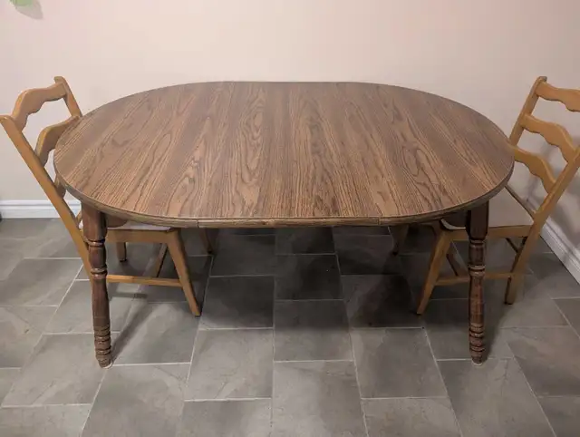 Kitchen Table in Dining Tables & Sets in Petawawa - Image 3