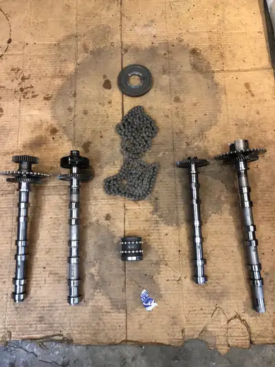 Camshafts + timings components. Removed from a EcoDiesel with 150xxx km Parts are in good shape. $22...