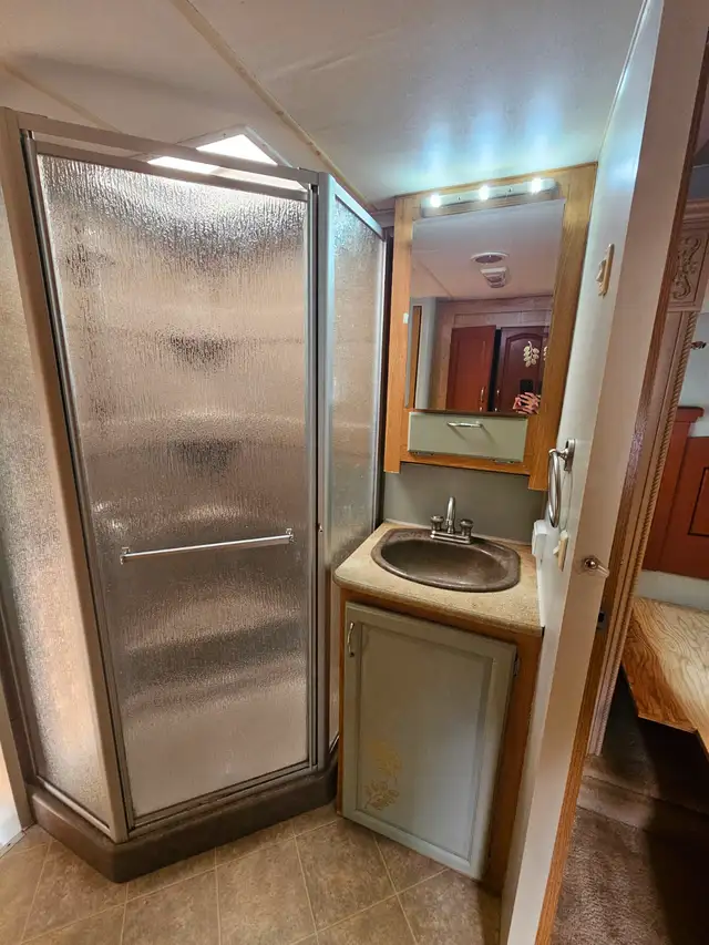 2007 Fleetwood Terry Quantum 5th Wheel in Travel Trailers & Campers in Comox / Courtenay / Cumberland - Image 11