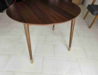  Dinning table for sale 