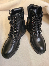 ZARA genuine leather boots, size 36(marked 35), 50$