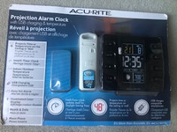 BRAND NEW - ACCURITE PROJECTION ALARM CLOCK