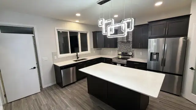 MAIN FLOOR HOUSE (3 rooms),Basement(2 rooms) 