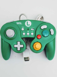 Luigi Fight pad HORI , for Wii / WiiU