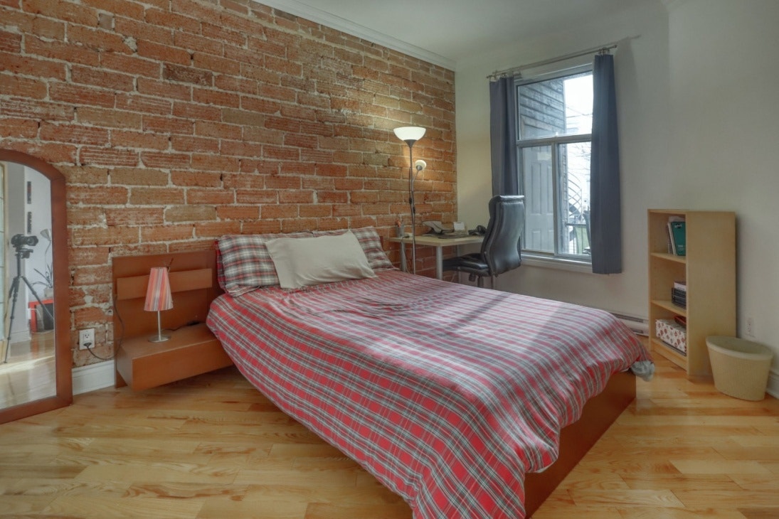 4 1/2, 2 bedroom with patio in the Plateau — photo 2