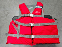 Stearns Adult Universal Life Jacket - Red