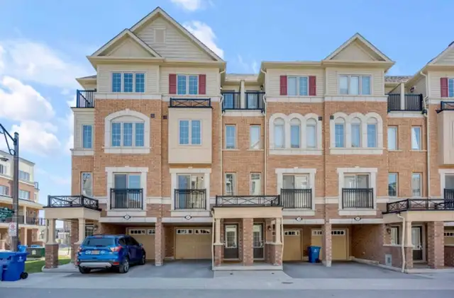 Private Room For Rent. Near Durham College, Oshawa.