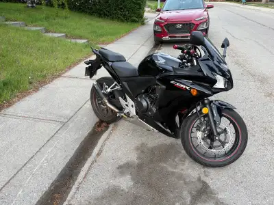 2013 Honda CBR 500RA ✅ Around ~ 9800 km (might slightly increase as I still enjoy riding) ✅ Perfect...