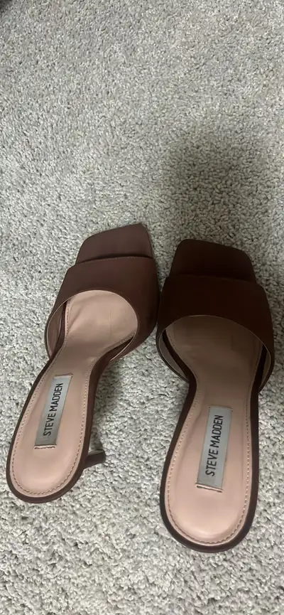 Steve Madden open toe brown slide mules size 8, View more
