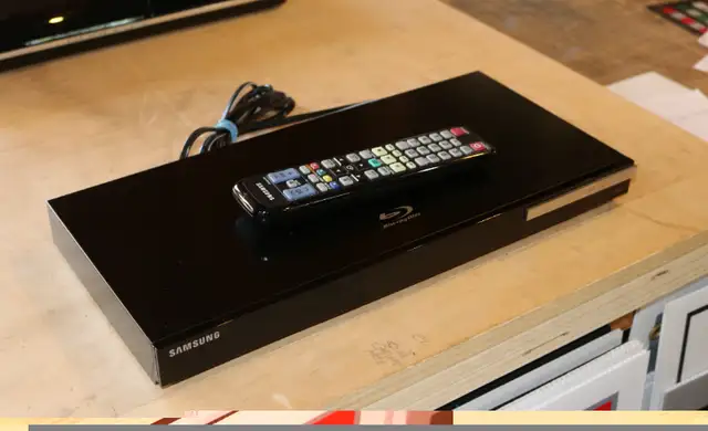 Samsung BD C5500 Media Player, Blu-ray Player, Stream Internet, in Video & TV Accessories in Saint John - Image 3