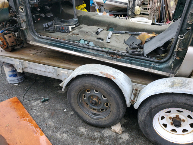 2006 Chev Cab in Auto Body Parts in Dartmouth - Image 3