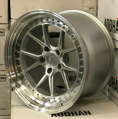 Selling a BRAND NEW set of Aodhan DS08 18" rims - silver with machined face -- 5x114.3 bolt pattern,...