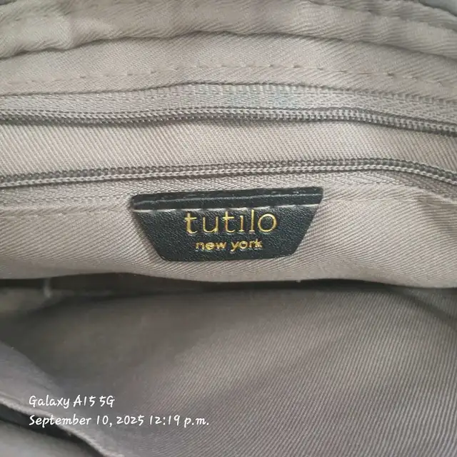 Tutilo New York Hand Bag for women in Bags & Luggage in St. Catharines - Image 5