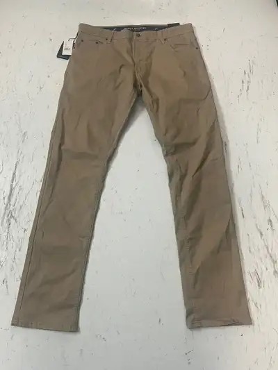 NWT Daniel Hechter Paris Men’s Tapered Pants Size 38, View more