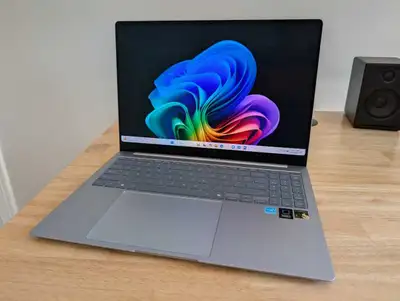 Samsung Galaxy Book4 Edge 16”, View more