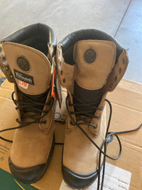 Steel toe safety Kodiak & caterpillar work boots 