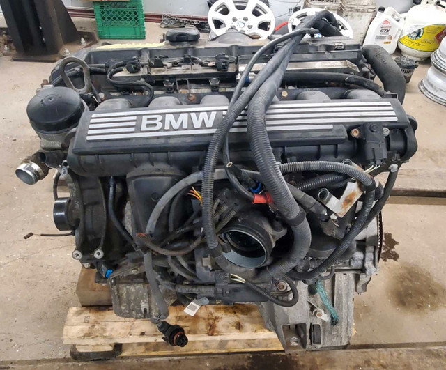 BMW 323i engine  in Other Parts & Accessories in Oakville / Halton Region - Image 3